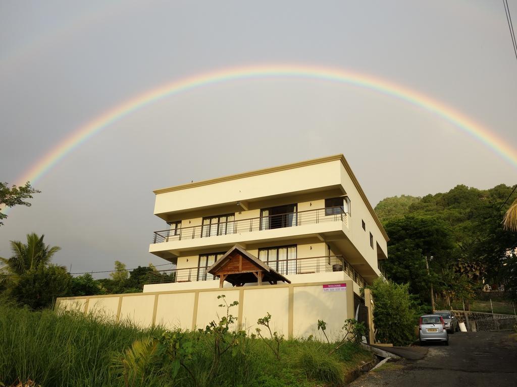 Happy Days Guest House Le Morne Exterior foto