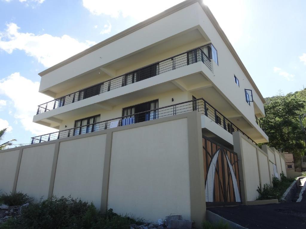 Happy Days Guest House Le Morne Exterior foto
